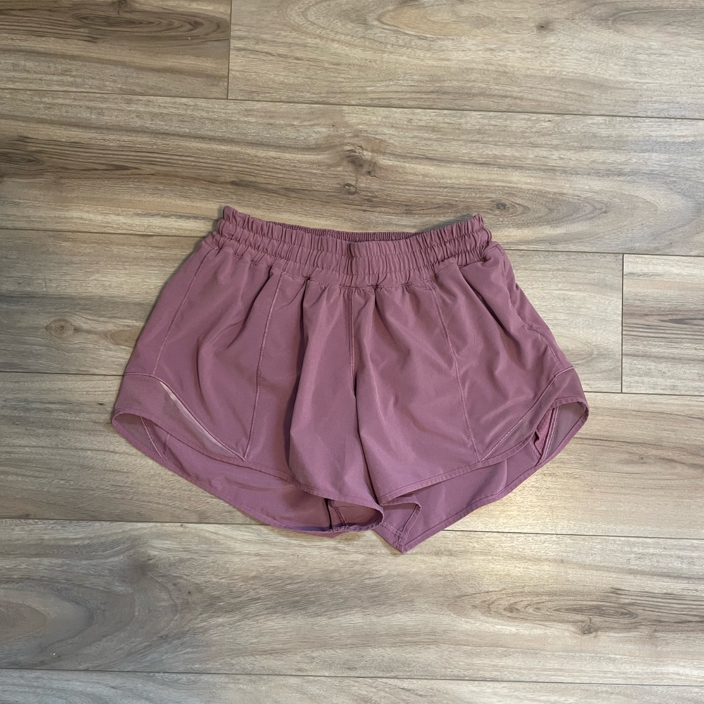 LULULEMON HOTTY HOT SHORT